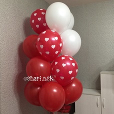 Фонтан шаров с сердечками
