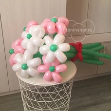 Букет ромашек из шаров